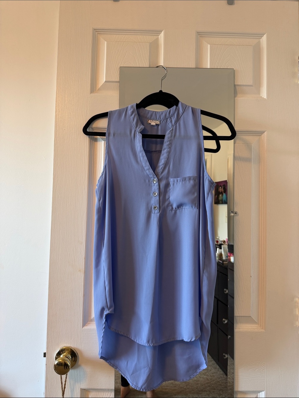 Eyeshadow Sleeveless V-Neck Camisole in Periwinkle Blue